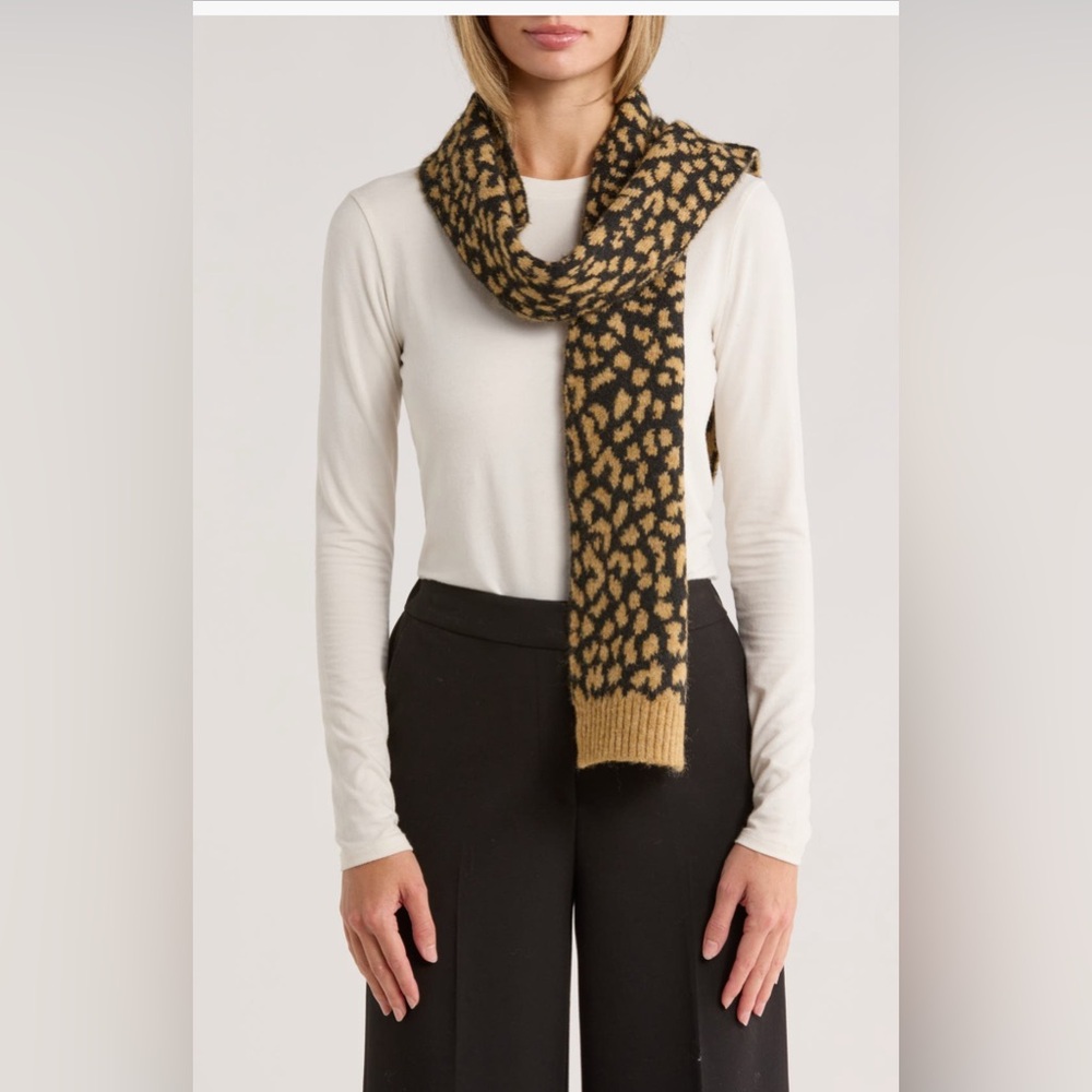 Kate Spade Modern Leopard Print Scarf in Black and Tan